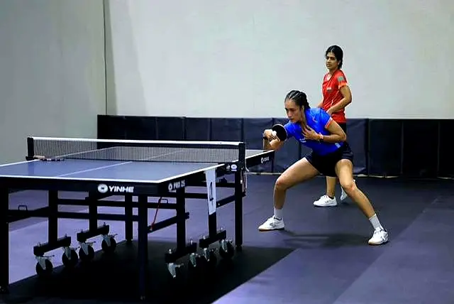 这样的互动, 氛愈加紧张, 随着比赛的